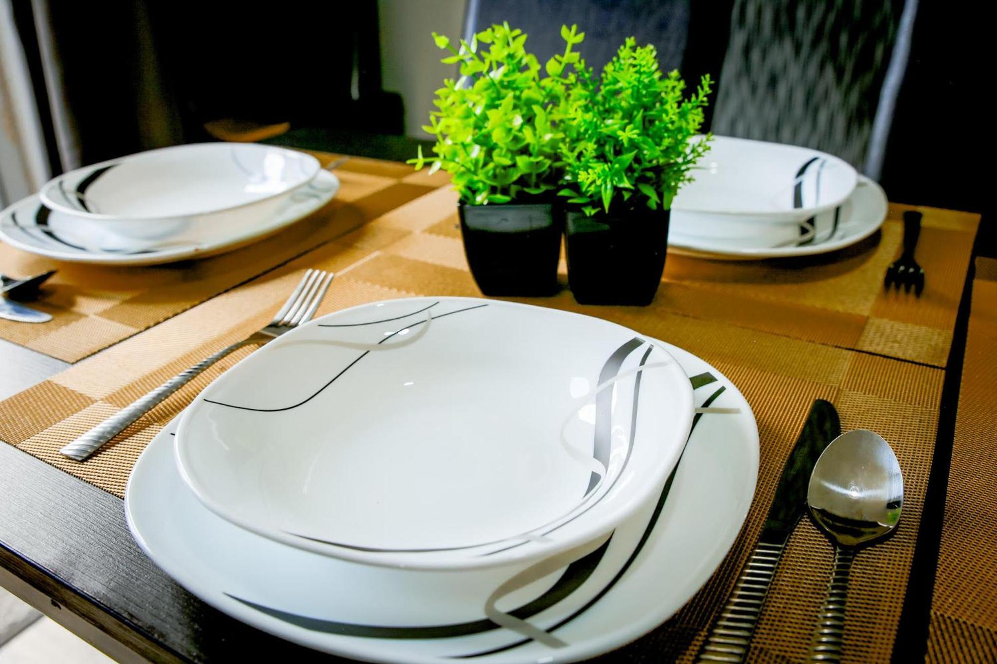 Vakantiehuis The Wynne House - 3 Bedroom Luxury House With 5 Beds & Free Parking Near Centre, And A Walking Distance To The Etihad Stadium & Coop Live Arena