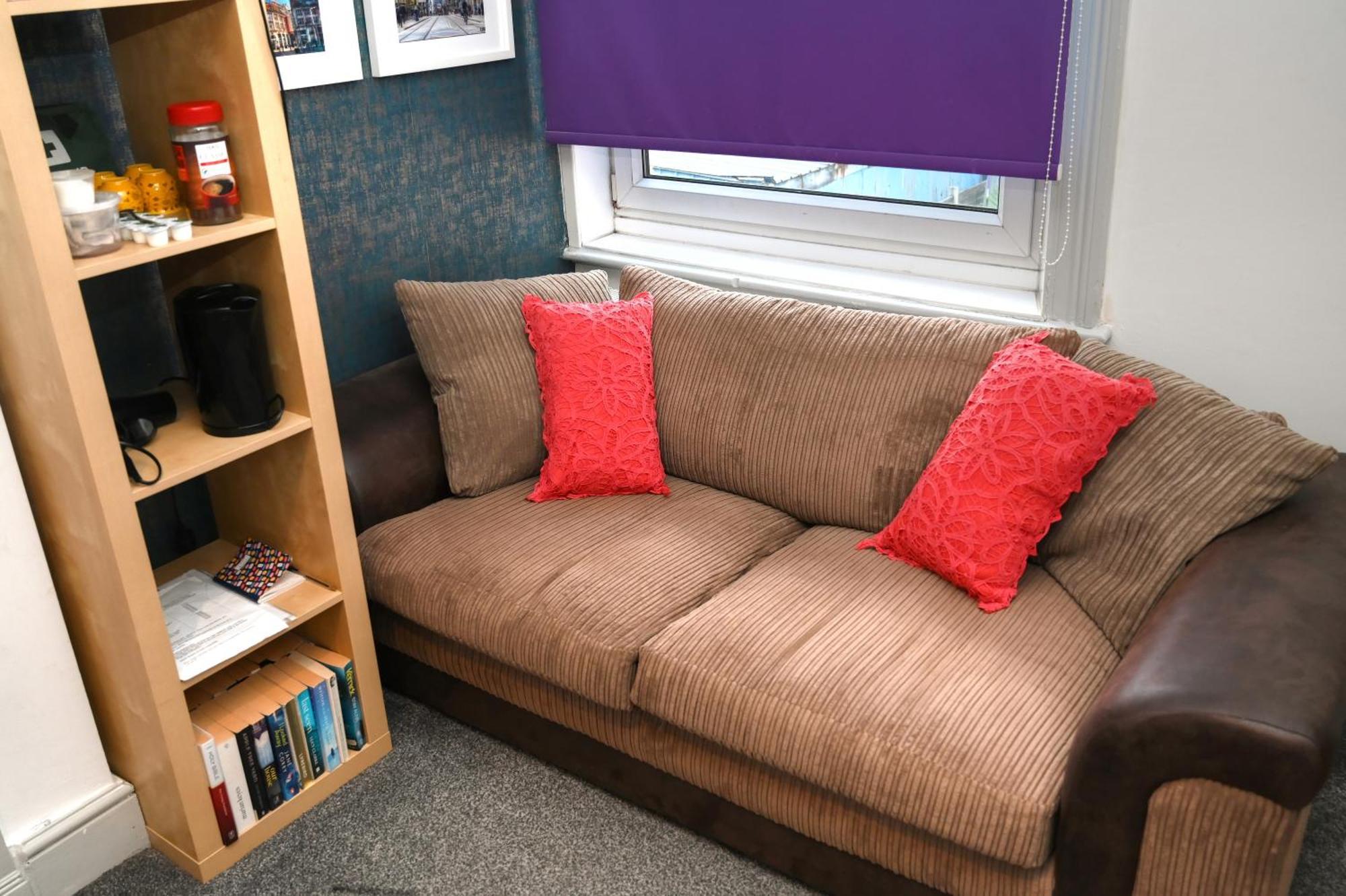 Audenshaw Spacious Double Homestay Manchester