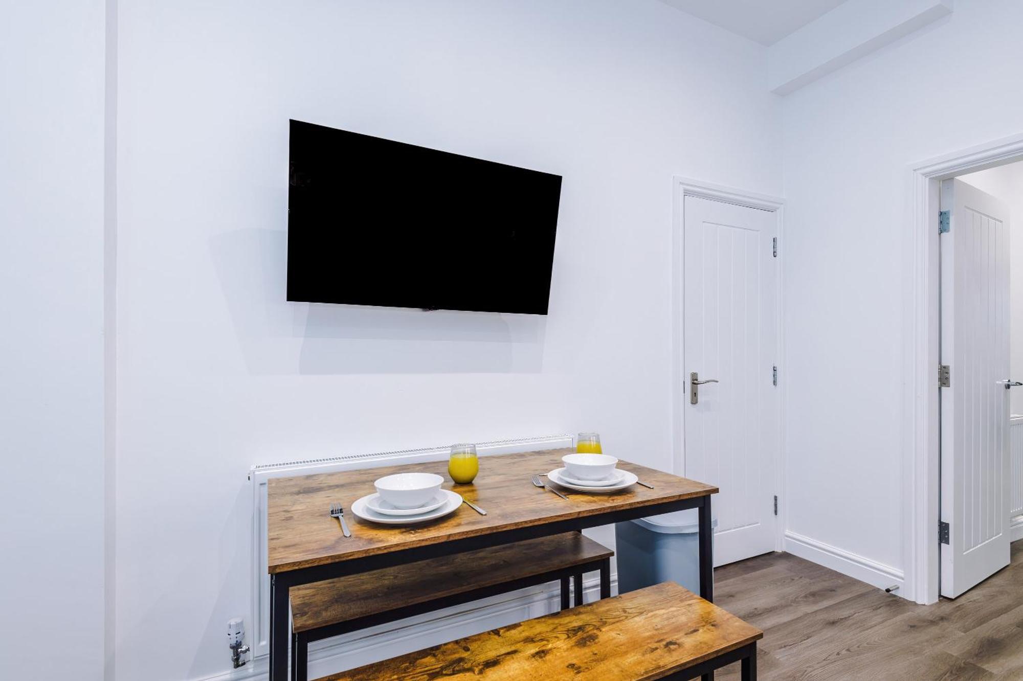 Newly Refurbished 2bedroom By The Coop Arena * Manchester