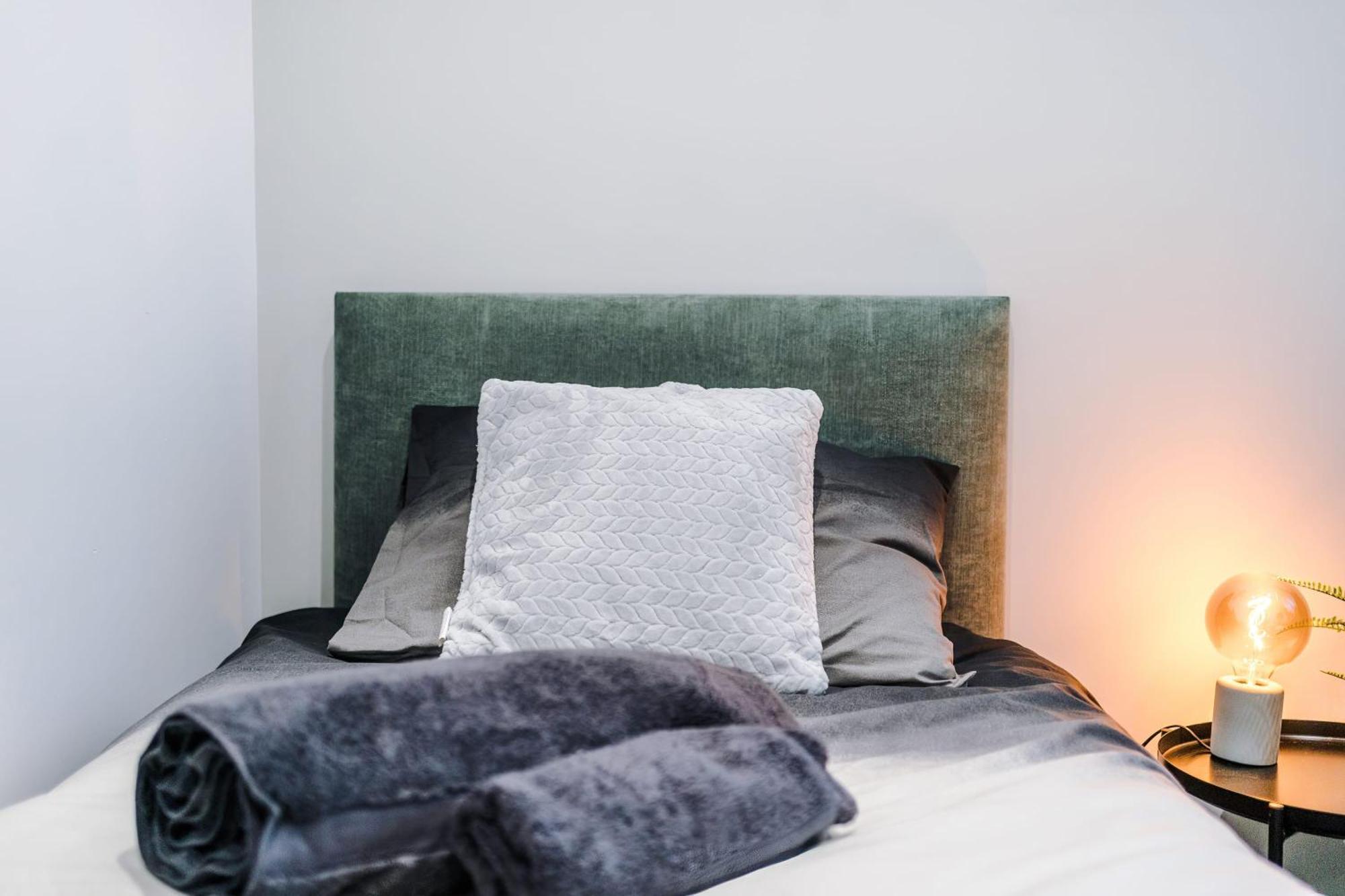 Newly Refurbished 2bedroom By The Coop Arena * Manchester