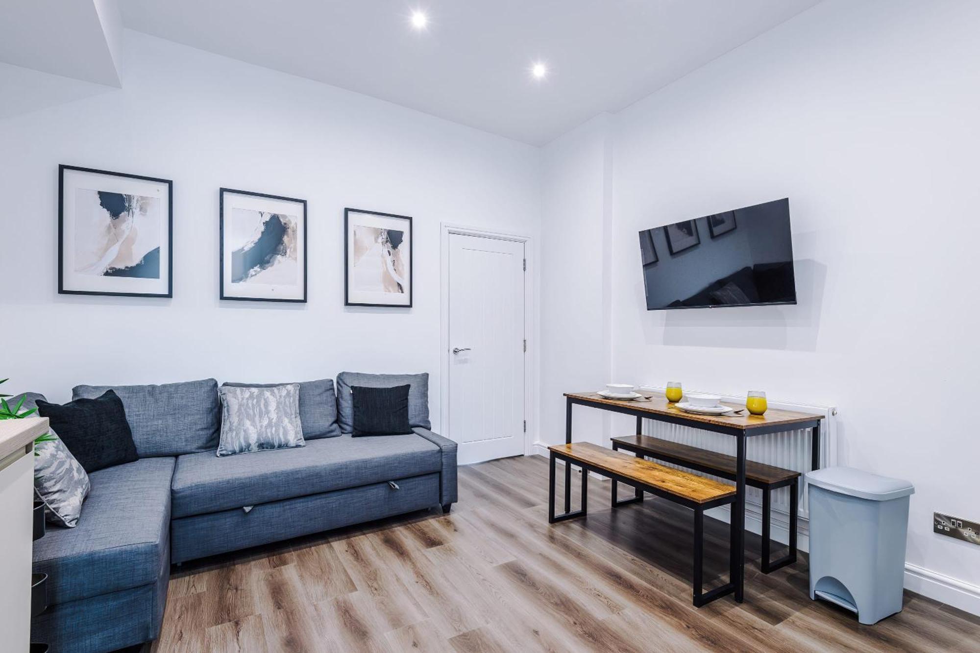 Newly Refurbished 2bedroom By The Coop Arena * Manchester