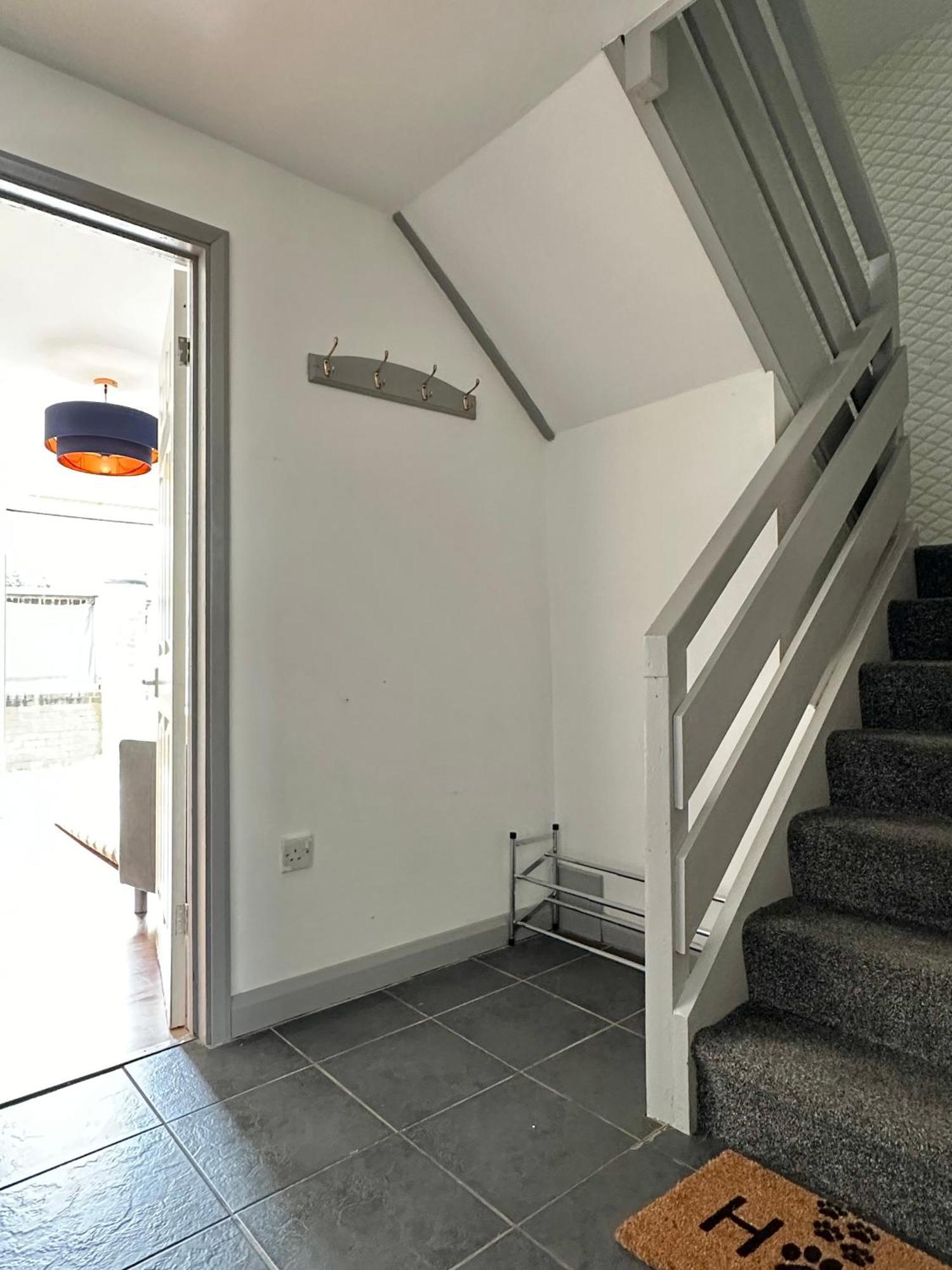 Holiday home 6 Guests House Old Trafford,media City,city Centre, Free Parking Manchester