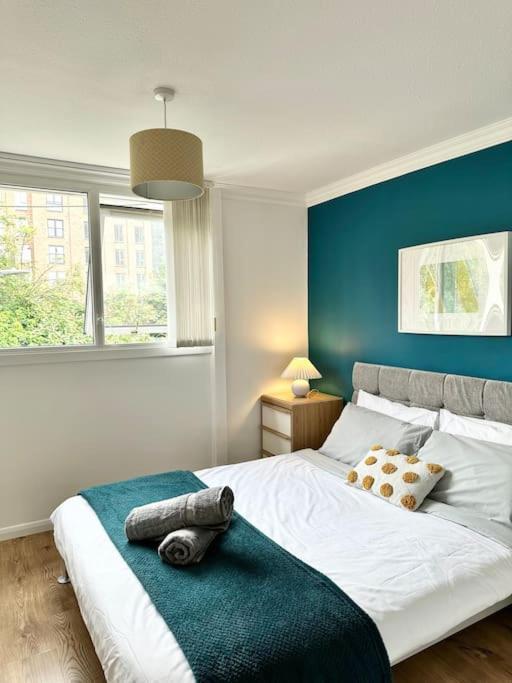 6 Guests House Old Trafford,media City,city Centre, Free Parking *
