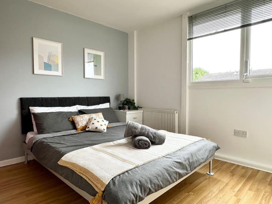 6 Guests House Old Trafford,media City,city Centre, Free Parking * Manchester