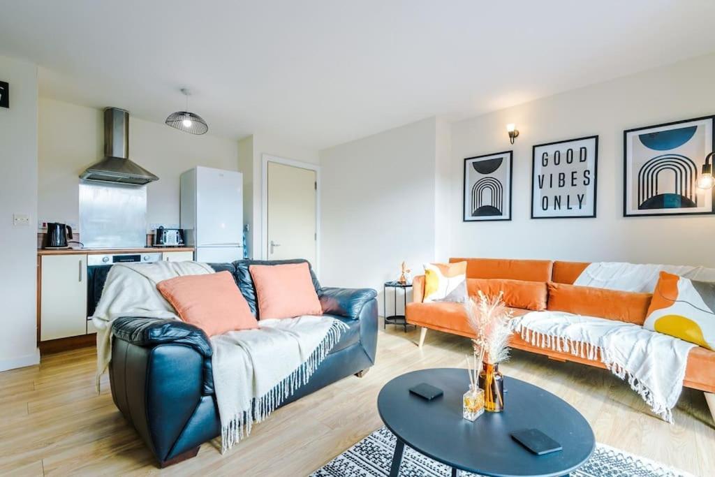 Modern 2br Near Centre - Free Parking Garage Appartement *