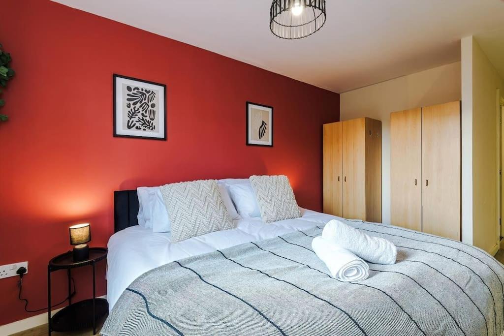 Modern 2br Near Centre - Free Parking Garage Appartement *