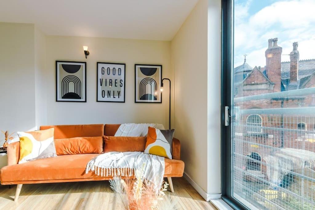 Appartement Modern 2br Near Centre - Free Parking Garage