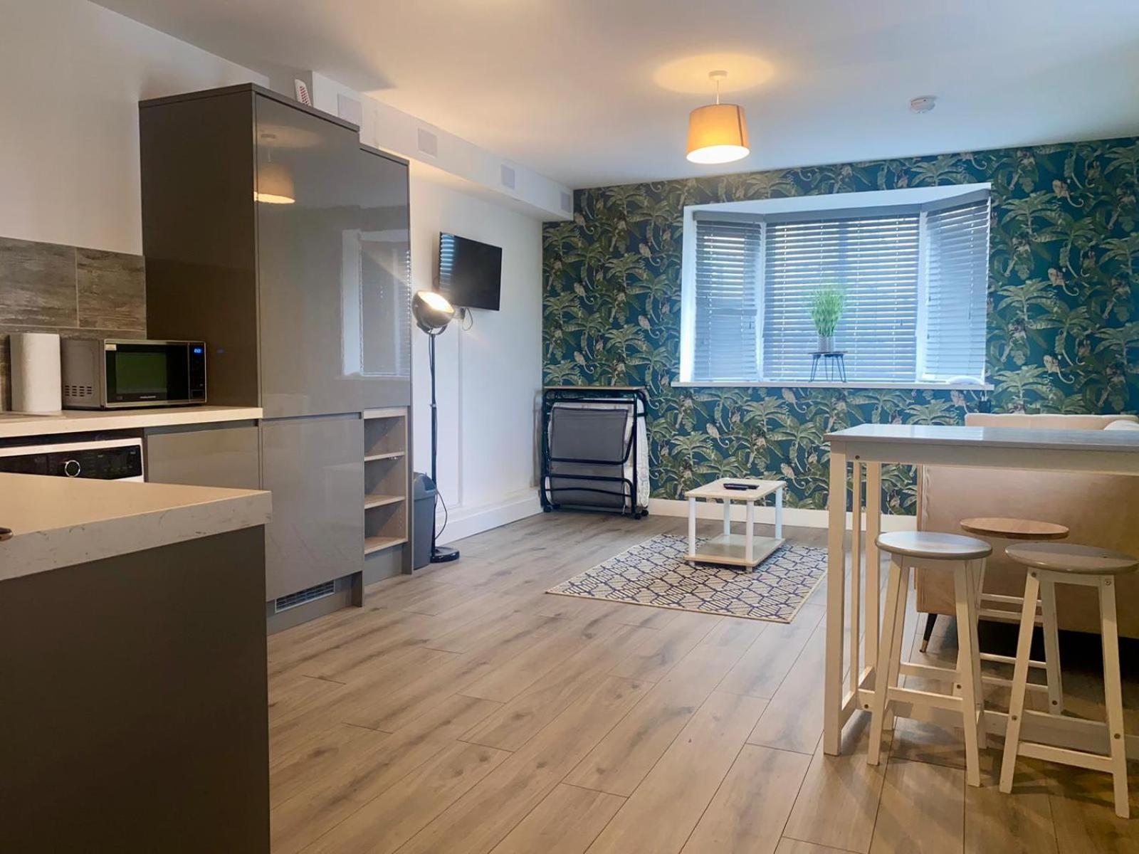 1 Apartment