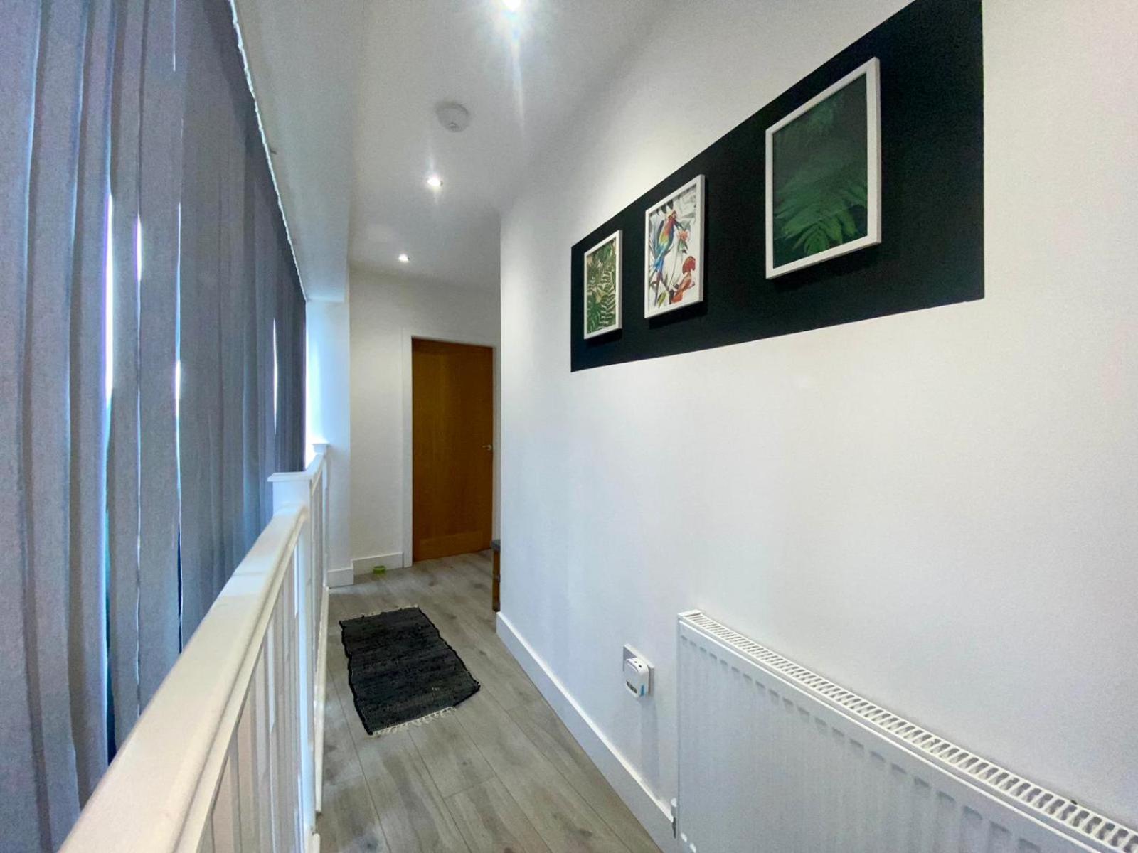 Apartment 1 *
