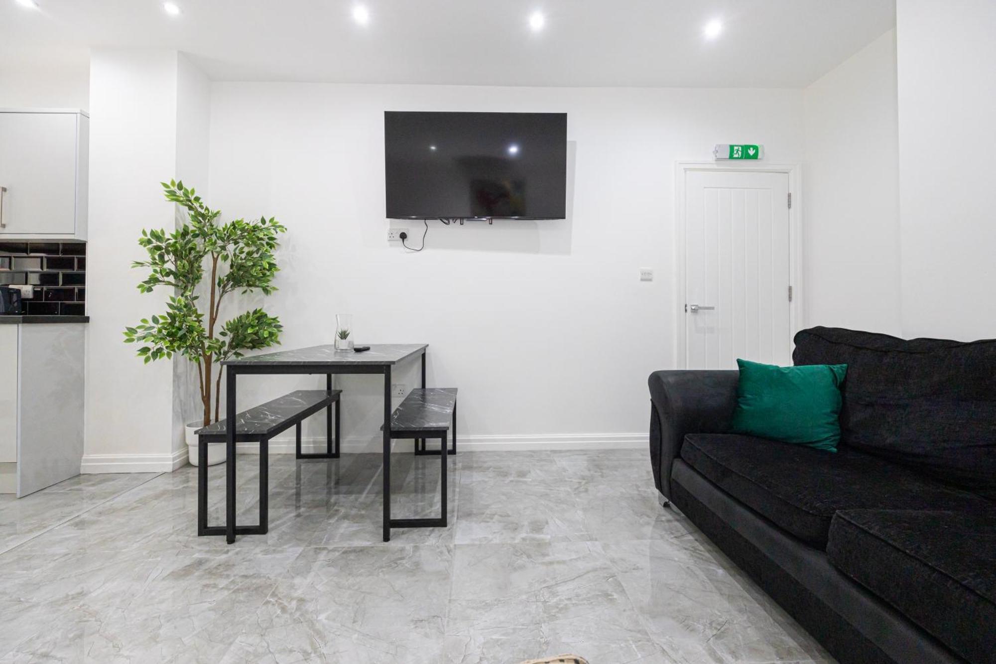 The Kent- Luxury * Manchester