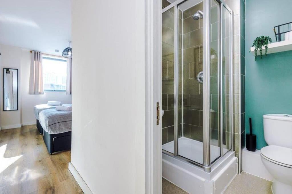 Appartement Modern 2br Near Centre - Free Parking Garage *