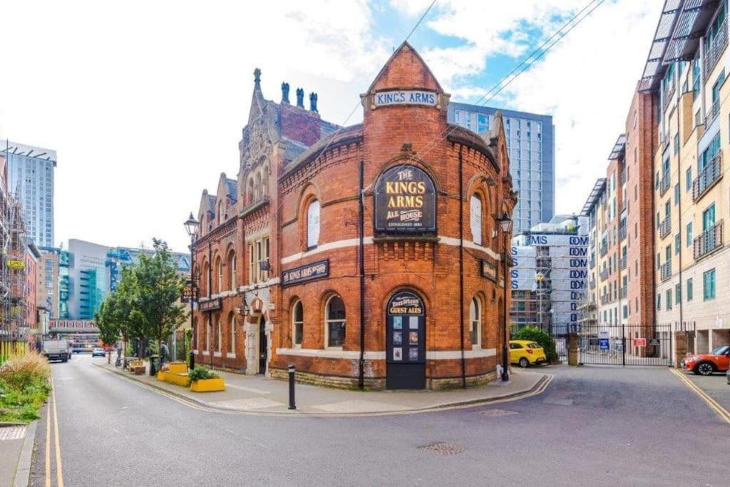 Modern 2br Near Centre - Free Parking Garage Manchester