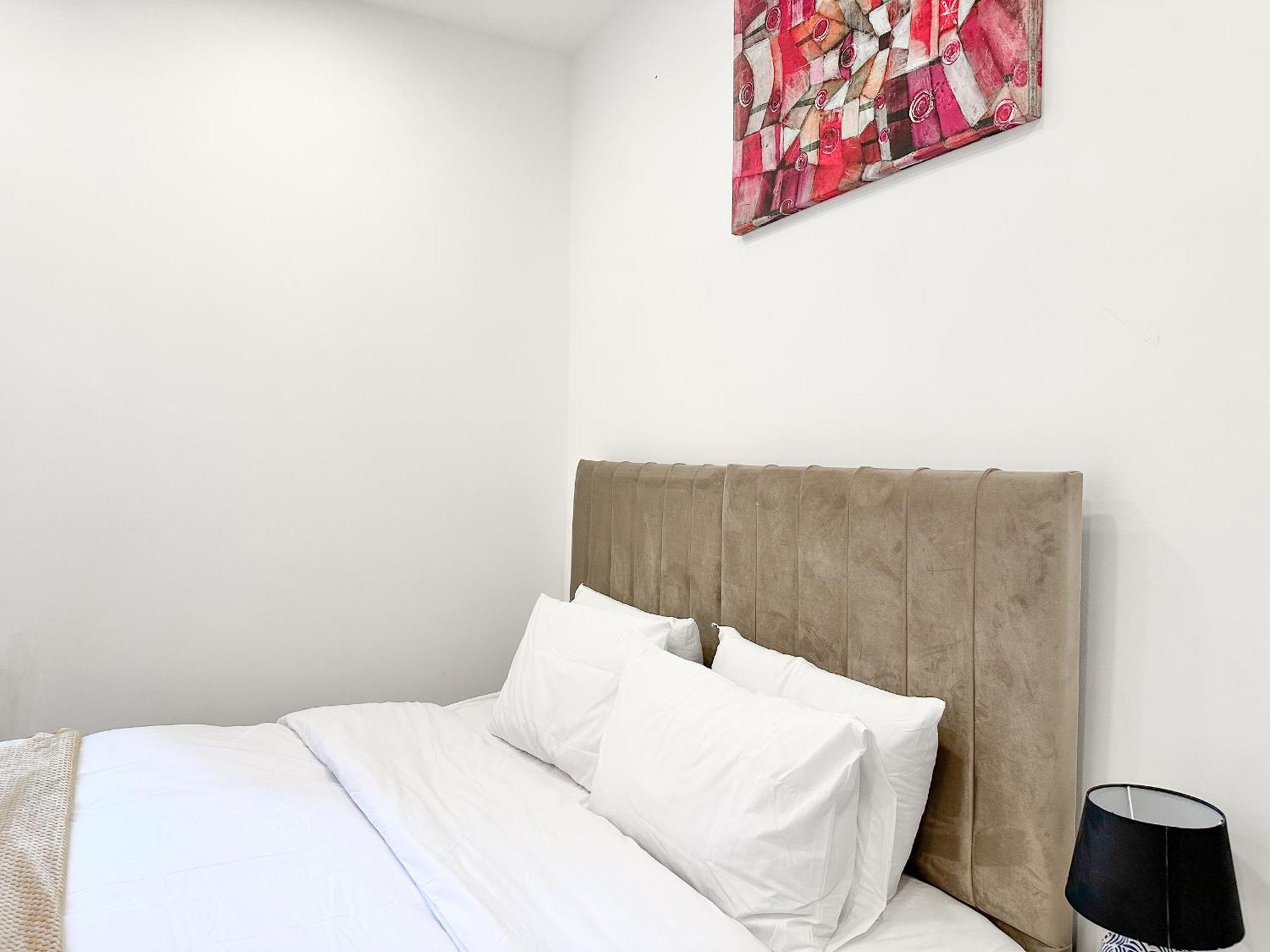 Large Home In Heart Of Bustling Levenshulme Holiday home Manchester