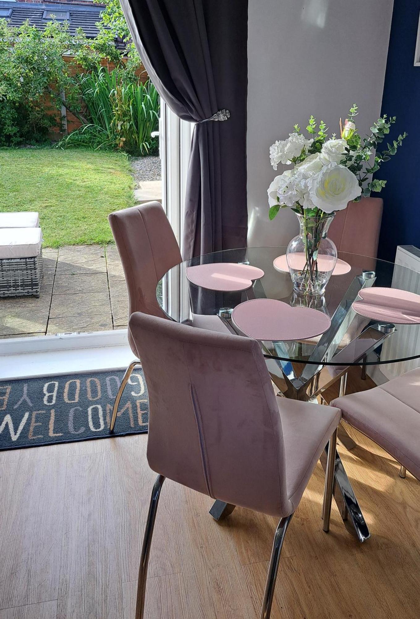 Holiday home The Heart - Cosy 3 Bedroom House With Double Driveway And Garden In