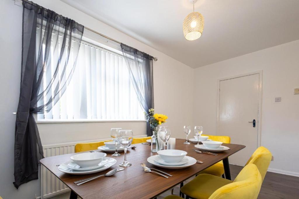 Townhouse In Old Trafford Holiday home Manchester