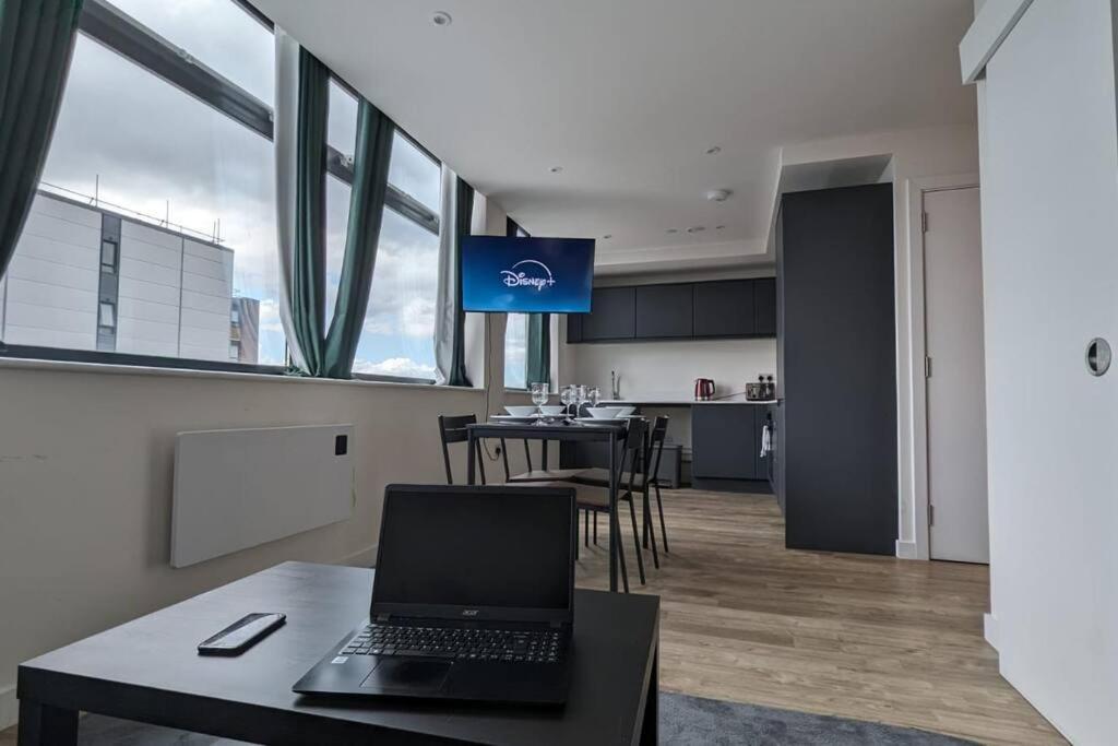 Lovely 1br Penthouse Near Mcr Stadiums