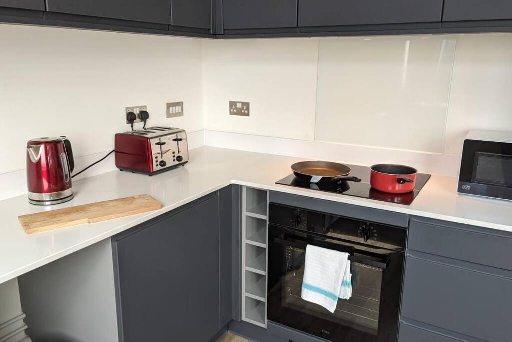 Lovely 1br Penthouse Near Mcr Stadiums Apartment