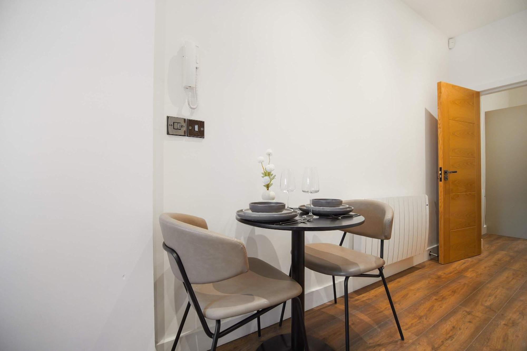 Apartment Afflecks By The Heim Residences