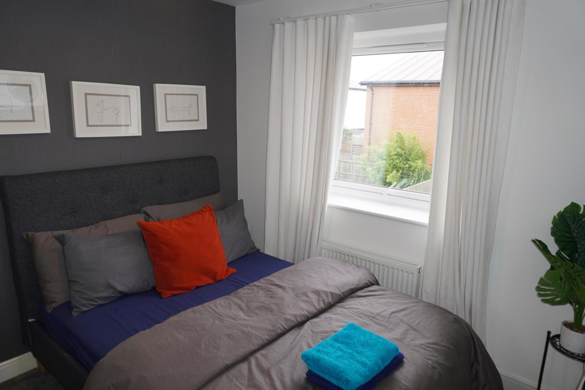 Luxury - Pick A - Free Parking & Kitchen Access, Near Etihad Stadium, The Coop Live & Piccadilly Station, *