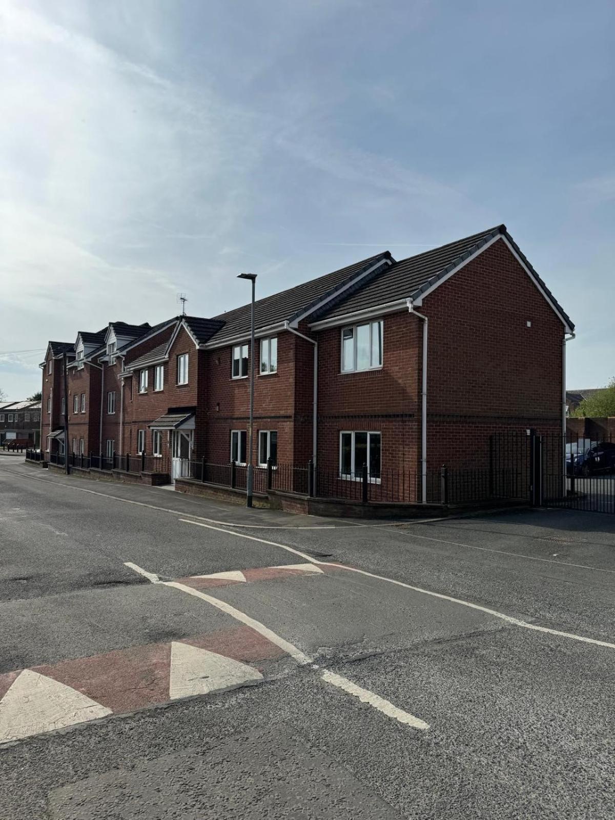 Modern, Quiet, Sleeps 9, Etihad, Coop Live, * Manchester