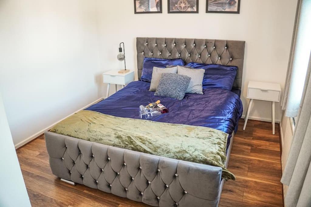 Mvps Snug Urban Hideaway