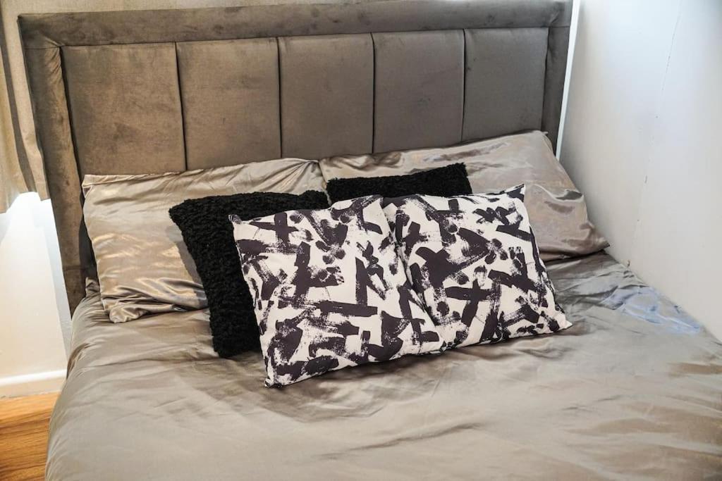 Mvps Snug Urban Hideaway