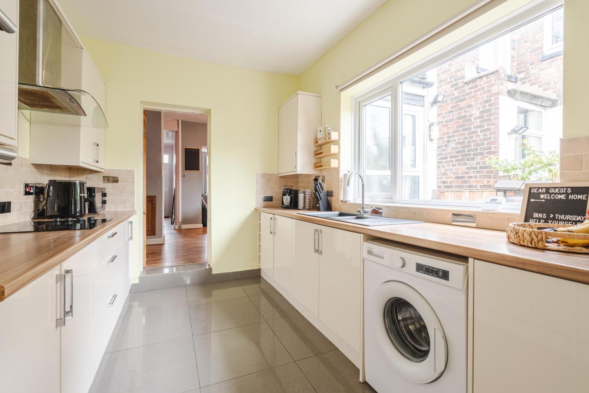 Appartement Modern & Spacious - Pool Table - Free Parking - Sleeps 10 Manchester