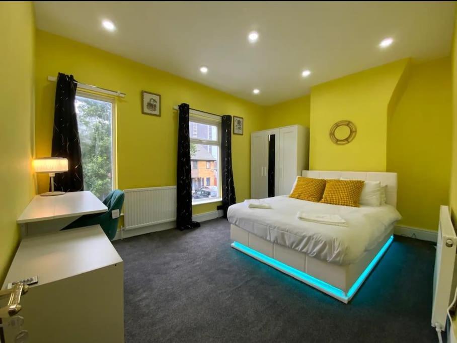 Vakantiehuis Beautiful 2 Bed 1 Bath