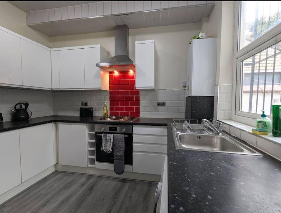 Beautiful 2 Bed 1 Bath Vakantiehuis