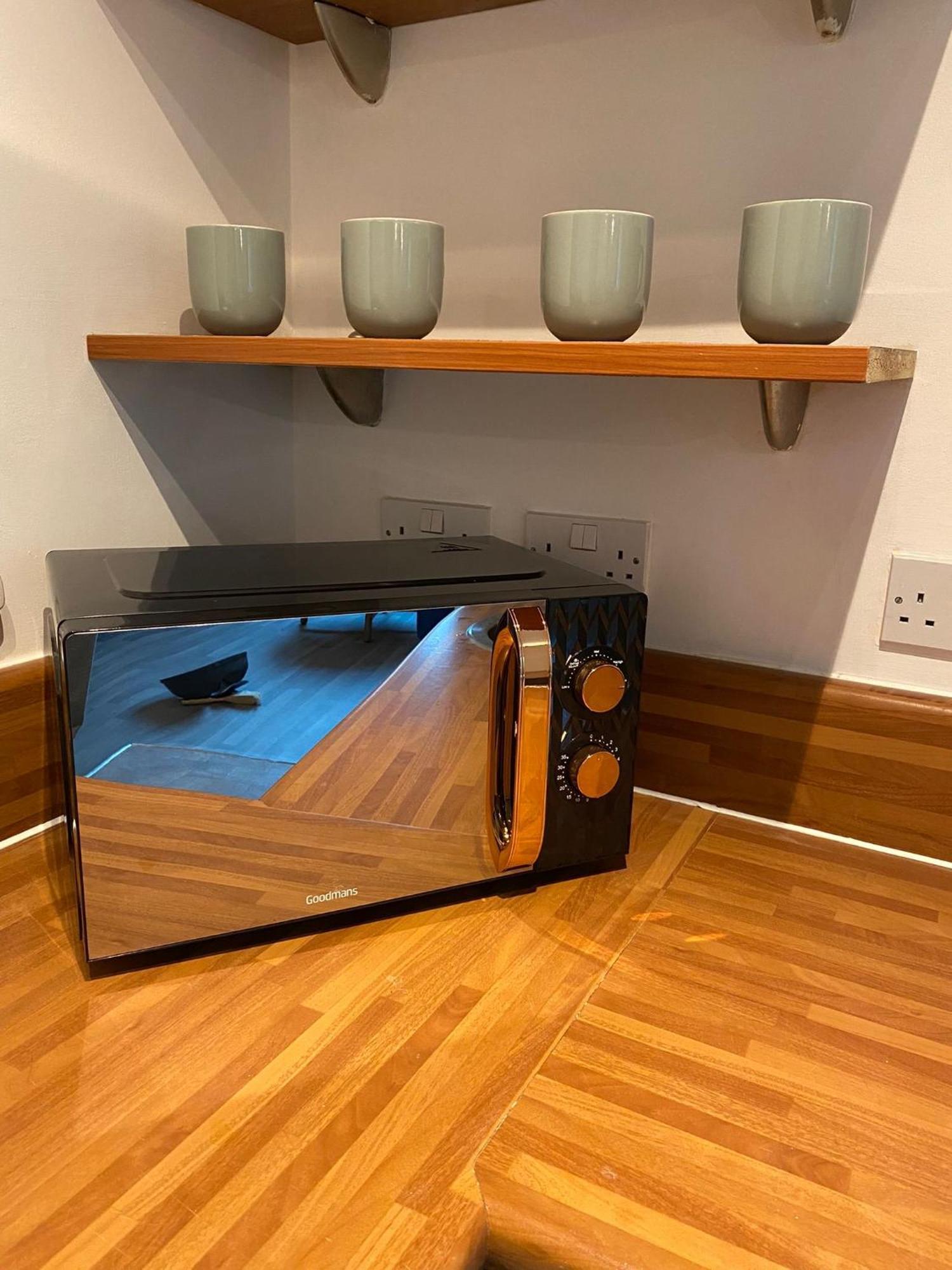 2 Bedroom 2 Bathroom Centre