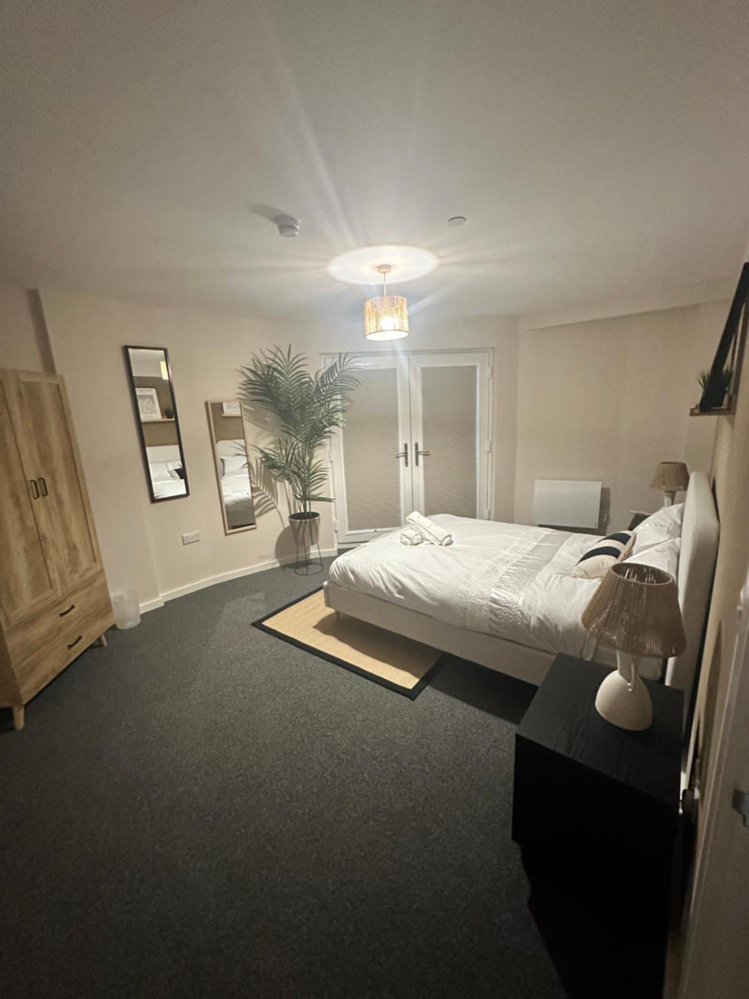 Deluxe 2 Bed Flat