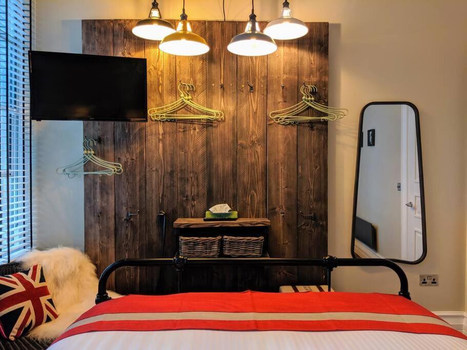 Boutique Centre Flat By Superhost *