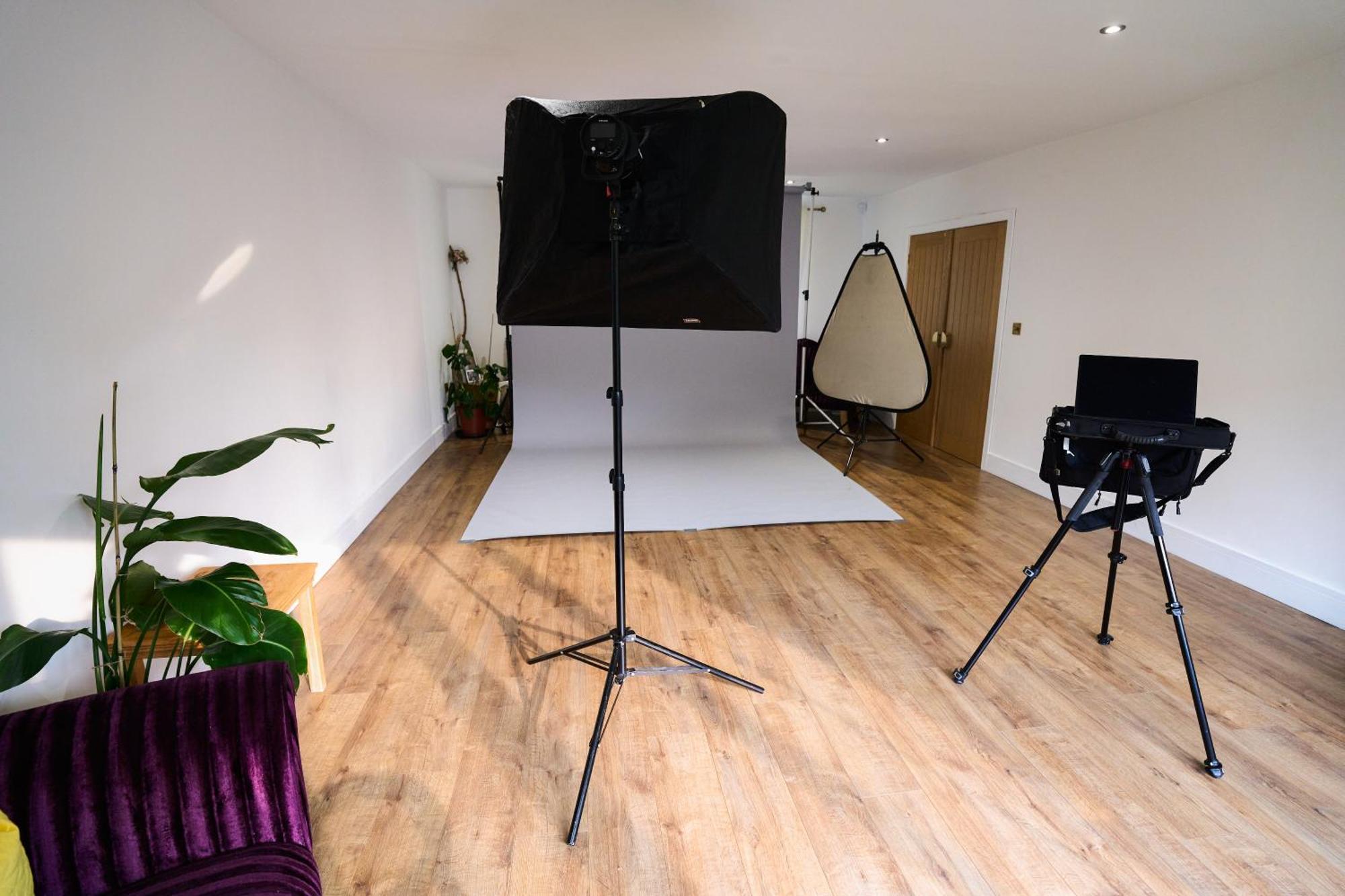 Stylish Event & Family For 12 In With Hot Tub Holiday home *