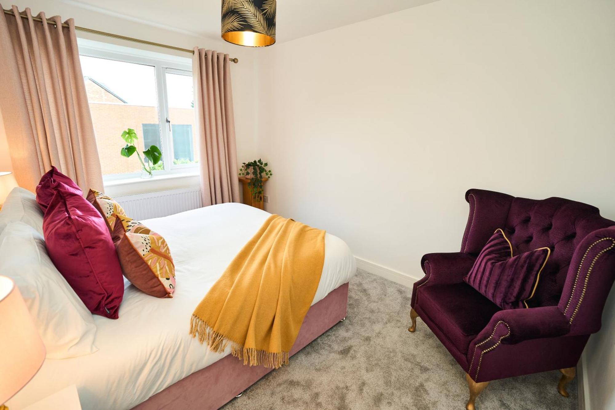 Stylish Event & Family For 12 In With Hot Tub Holiday home