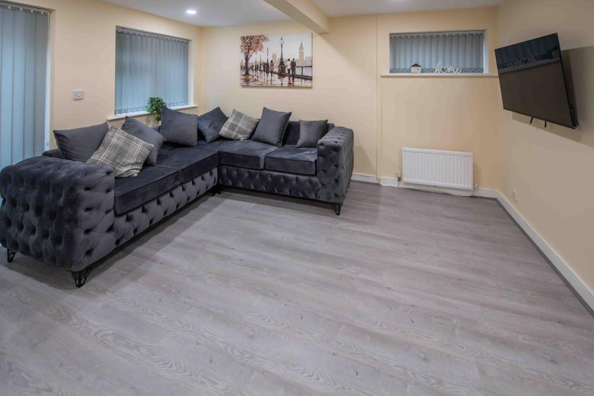 Beautiful, Peaceful, 5 Bedroom With Hot Tub! * Manchester
