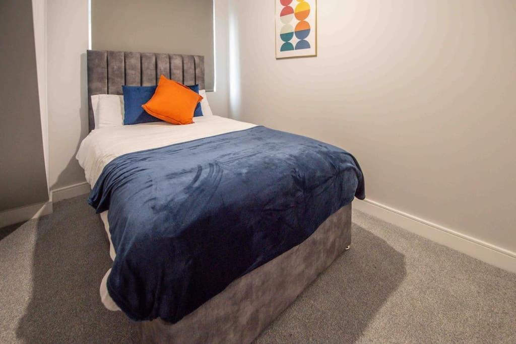 Beautiful, Peaceful, 5 Bedroom With Hot Tub! Vakantiehuis