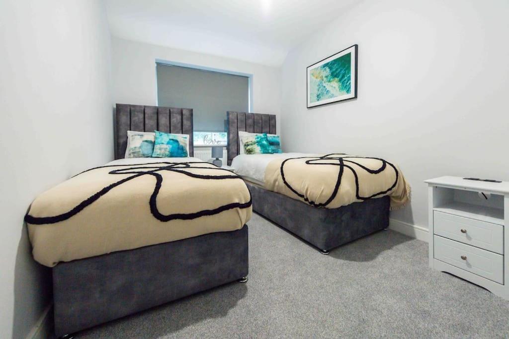 Vakantiehuis Beautiful, Peaceful, 5 Bedroom With Hot Tub! Manchester