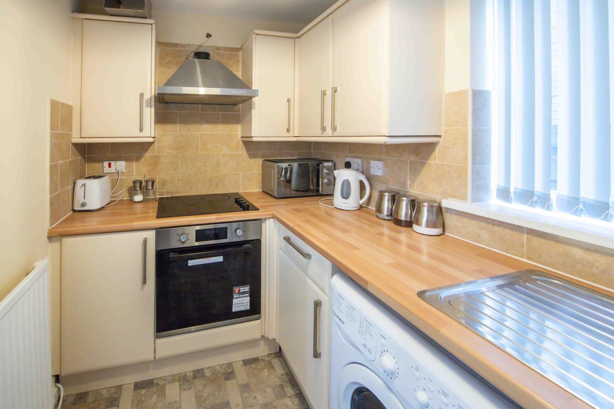 Beautiful, Peaceful, 5 Bedroom With Hot Tub!