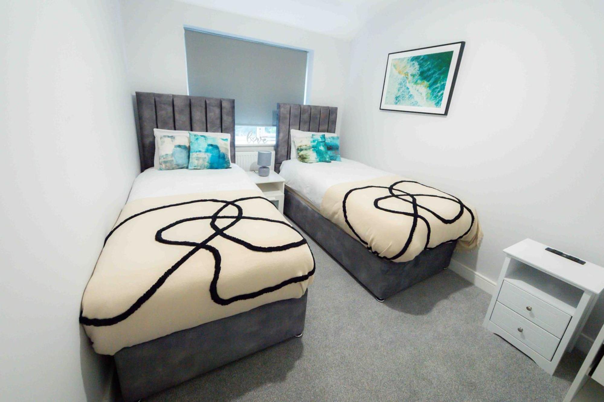 Holiday home Beautiful, Peaceful, 5 Bedroom With Hot Tub! *
