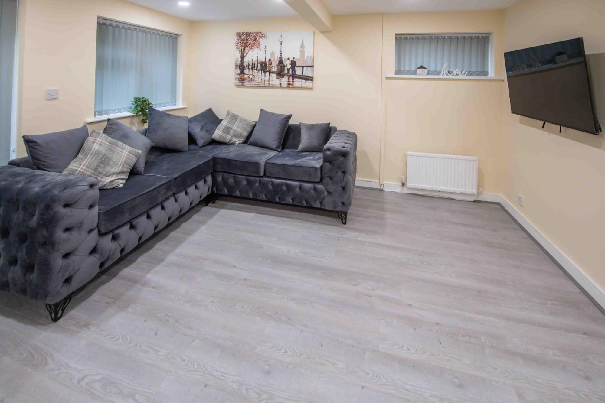 Beautiful, Peaceful, 5 Bedroom With Hot Tub! * Manchester