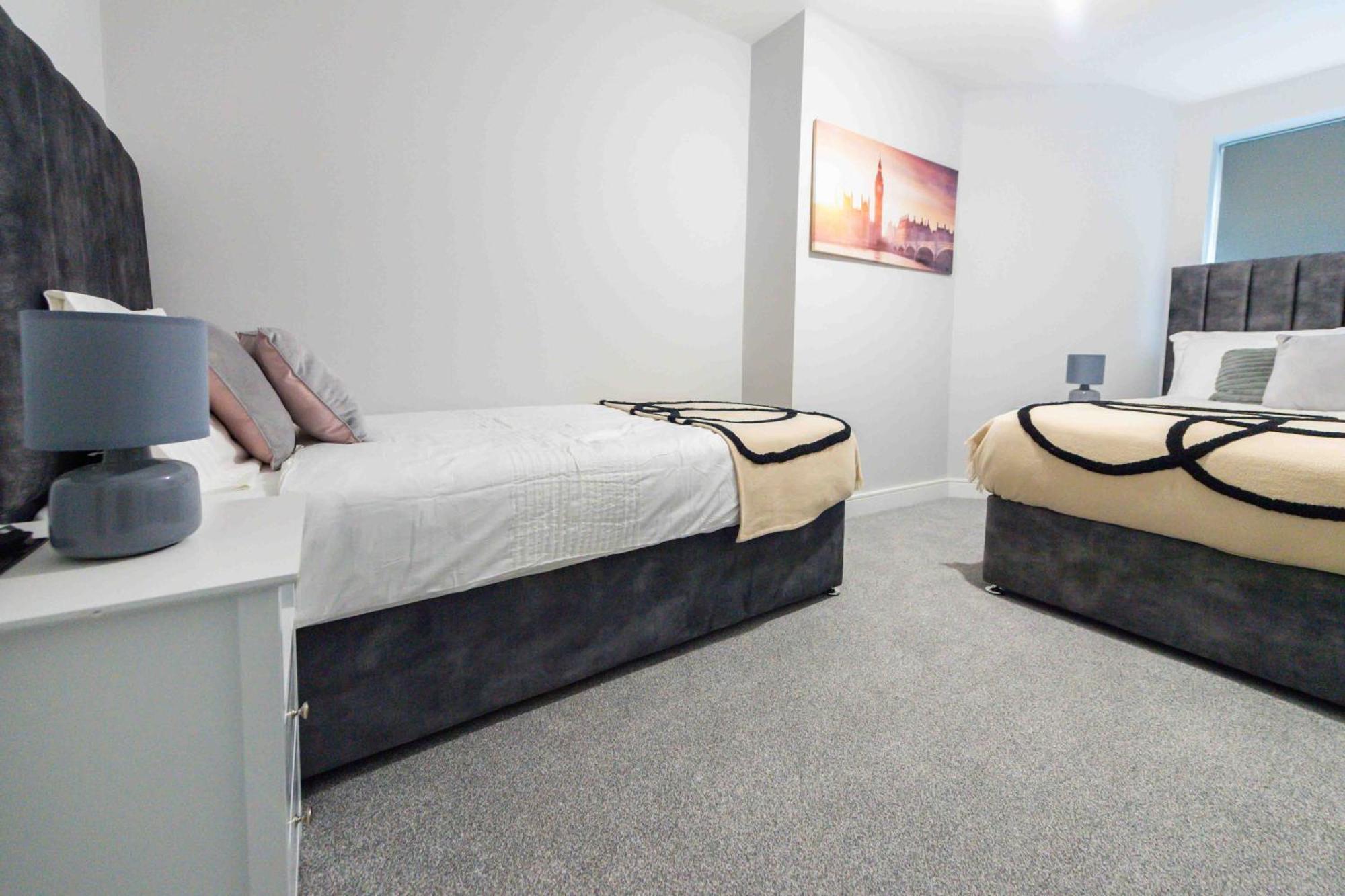 Vakantiehuis Beautiful, Peaceful, 5 Bedroom With Hot Tub!