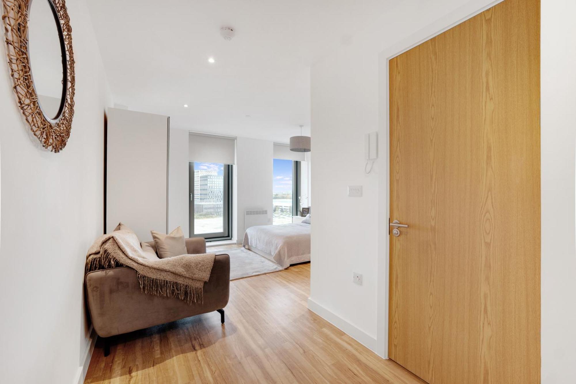 Apartment New! Media 1br Free Wifi Manchester