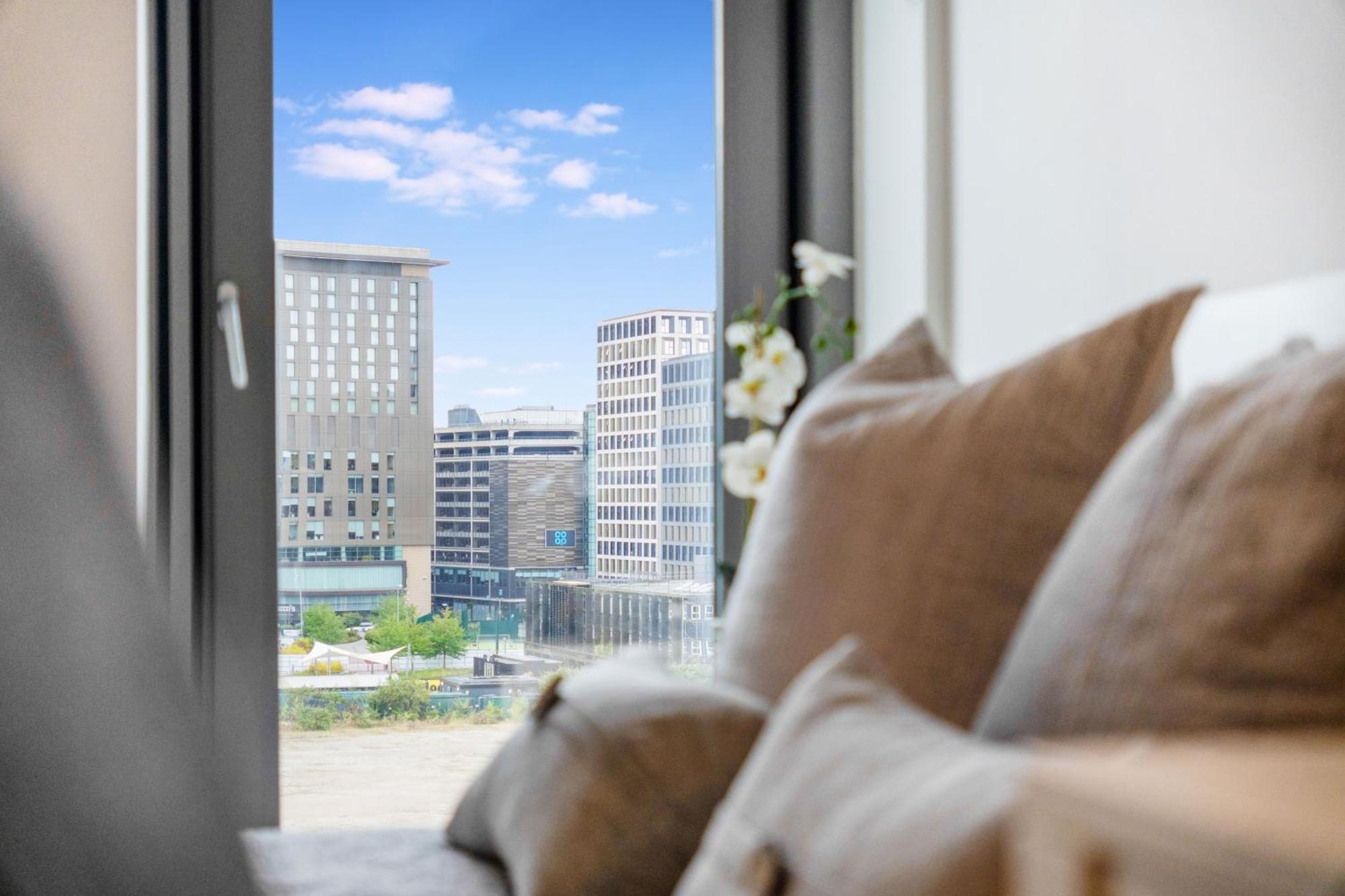 New! Media 1br Free Wifi * Manchester