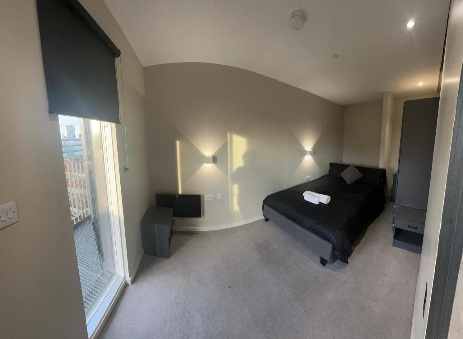 O M Luxurious Apartment *