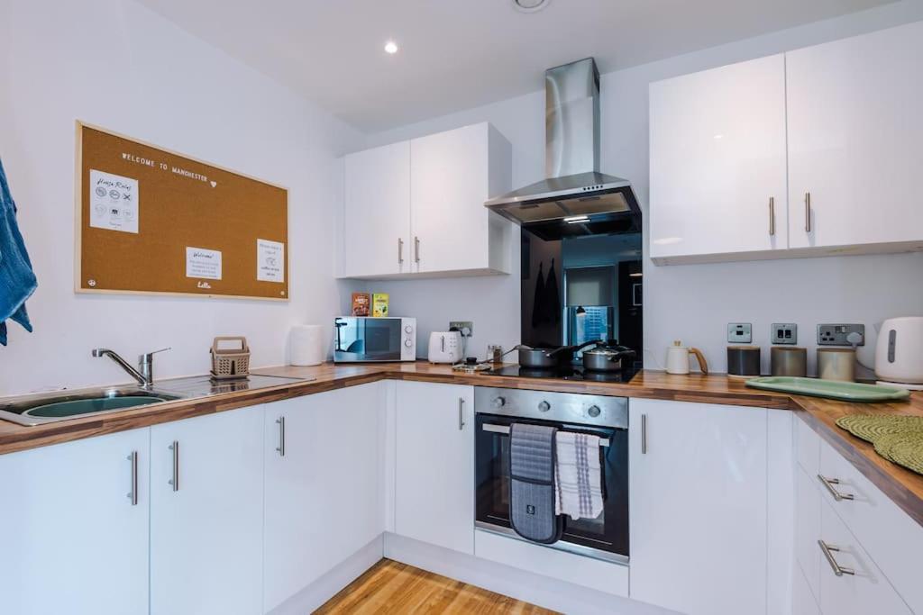 Apartment Media 2bed Apartment, Amazing Views, Smart Tv, Perfect For Contractors, Professionals, Families And Leisure
