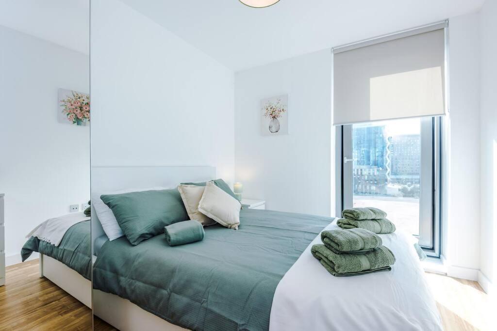 Media 2bed Apartment, Amazing Views, Smart Tv, Perfect For Contractors, Professionals, Families And Leisure * Manchester