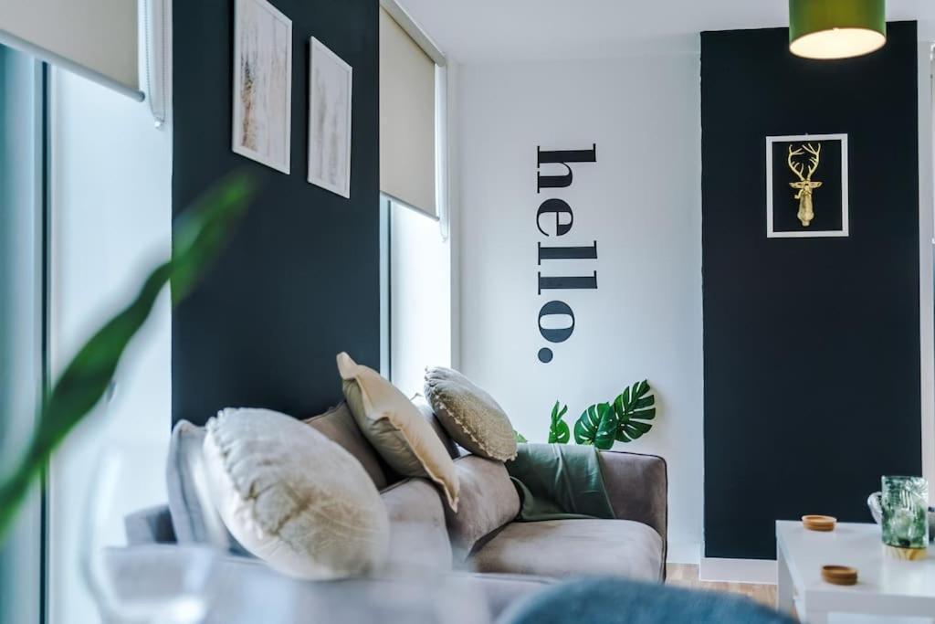 Apartment Media 2bed Apartment, Amazing Views, Smart Tv, Perfect For Contractors, Professionals, Families And Leisure *
