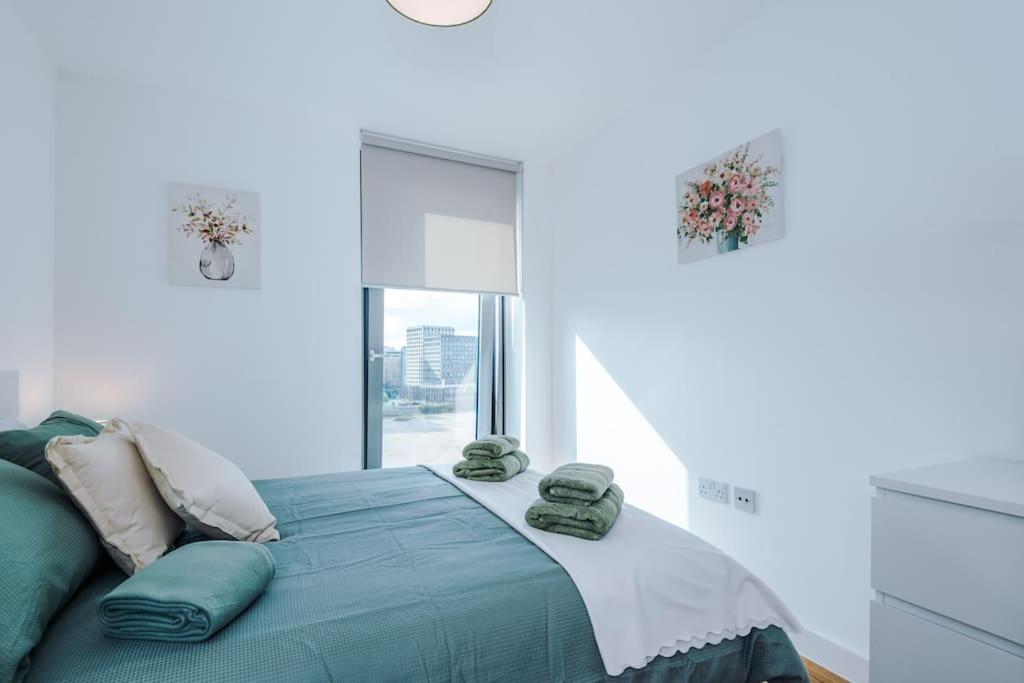 Media 2bed Apartment, Amazing Views, Smart Tv, Perfect For Contractors, Professionals, Families And Leisure Apartment *