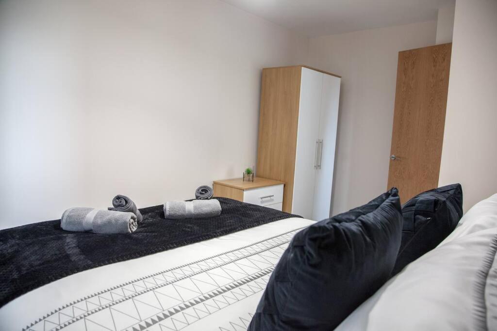 Luxury 2bd Apartment *