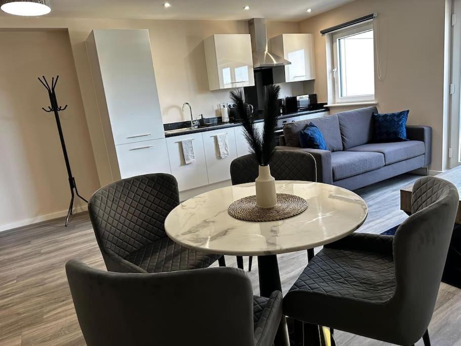 Luxury 2bd *